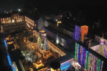 UP govt to celebrate 'Dev Deepavali' in Varanasi, expects lakhs of tourists