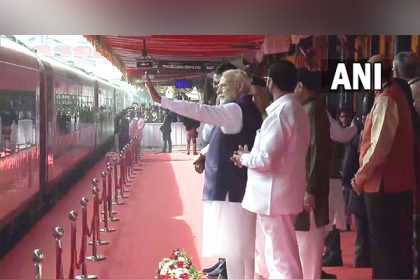 PM Modi flags off sixth Vande Bharat Express on Nagpur-Bilaspur route