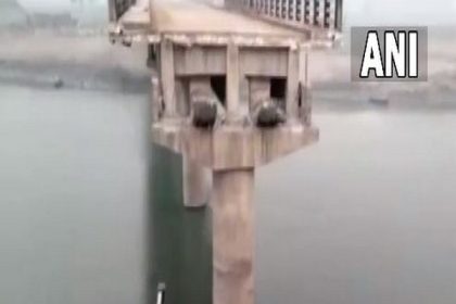 Bihar bridge built using Rs 13 cr collapses in Begusarai, no casualties reported
