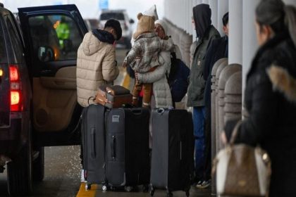 2000 more flights cancelled in US due to heavy snow, freezing temperatures