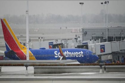 2,000 US flights cancelled over winter storm