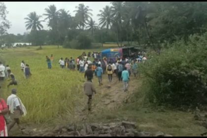 1 dead, 20 passengers injured after bus overturns in Kelamangalam