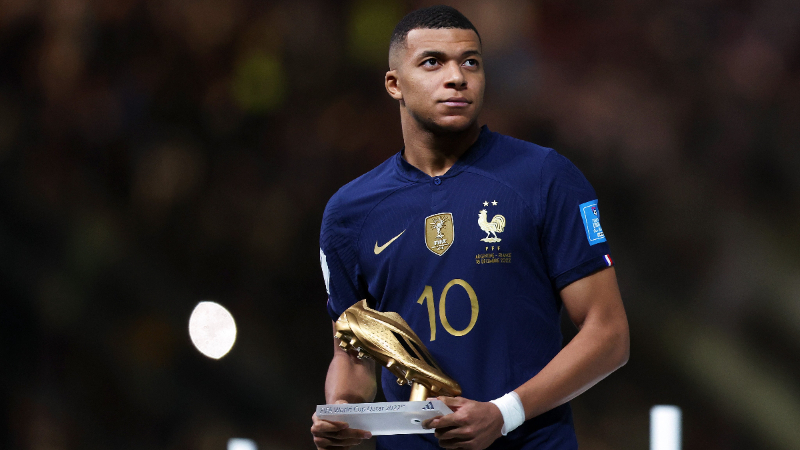 FIFA WC: Kylian Mbappe beats Lionel Messi to win Golden Boot - Public ...
