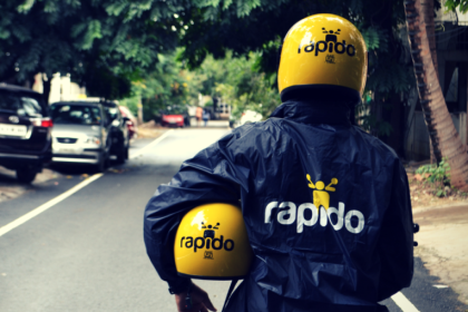 Woman relieved of costly mobile phone by Rapido rider in Halasur limits