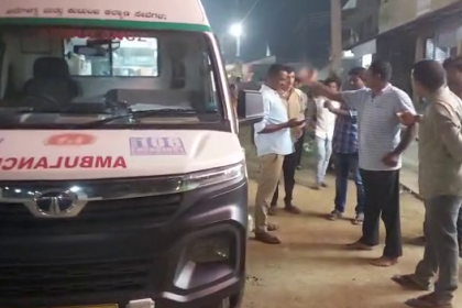 Ambulance staffer refuses to shift man injured in road accident to hospital