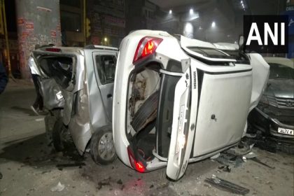 Delhi: Police officer booked for ramming 6 vehicles with his car