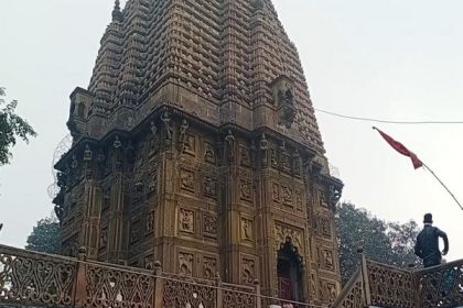 Ganga Vilas luxury cruise tourists visit 500-year-old Durga Temple