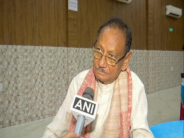 Former Odisha CM Giridhar Gamang quits BJP, likely to join BRS