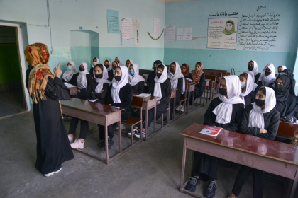 Afghanistan: Taliban bans female students in university entrance exams