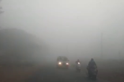 Thick fog engulfs Chikkaballapur, visibility drops to less than 100 metres