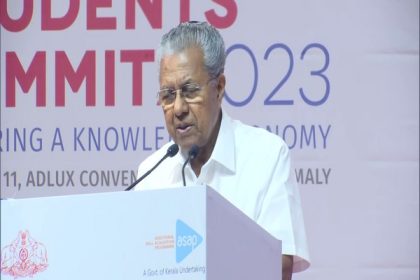 Some people trying to create 'false image' of Kerala, alleges CM Pinarayi