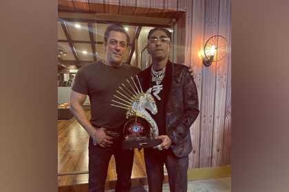 MC Stan poses with Salman Khan after winning Bigg Boss 16
