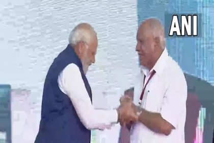 Modi asks audience to flip on mobile torches to greet BSY on 80th birthday