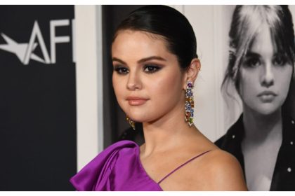 Selena Gomez becomes first woman to hit 400 million followers on Instagram