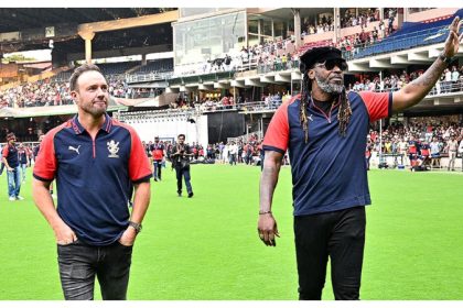 RCB inducts Gayle, AB de Villiers into Hall Of Fame, retires their jerseys forever from its roster