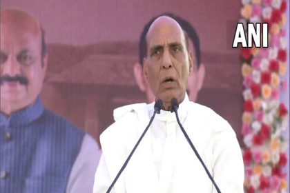 Rajnath Singh: Congress is digging its own grave, not BJP's