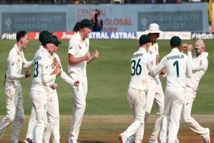 Australia 76 runs away from win after Lyon's fifer bundles India for 163, 3rd test (Day 2)