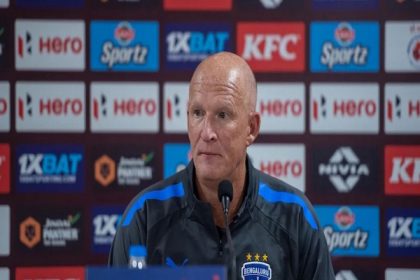 Simon Grayson's message to Bengaluru FC players: Play with your head, heart
