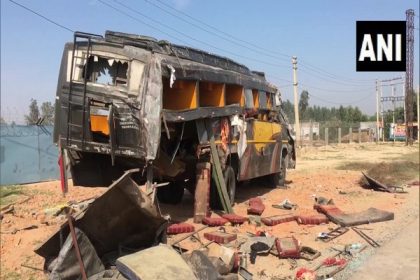 7 killed, 4 injured as truck rams into bus on Yamuna Nagar-Panchkula highway