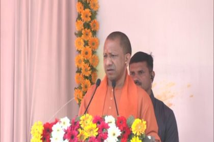 UP: Yogi govt to exempt EV buyers from tax, registration fees