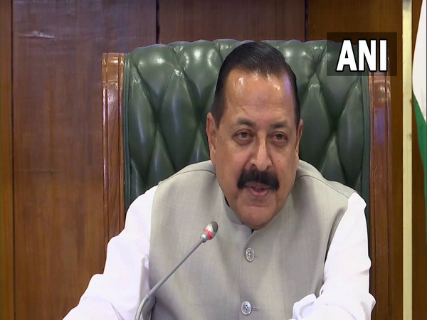 Union Minister Jitendra Singh inaugurates 'One Week One Lab' campaign at CSIR-IICT