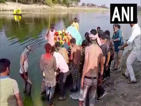 4 people died due to drowning in Gomti river