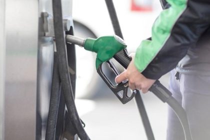 Pakistan govt raises petrol price to PKR 272 per litre