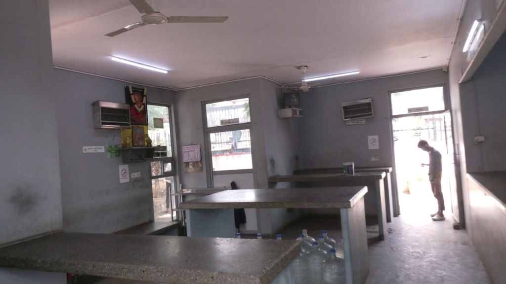 BBMP pays up power dues towards Indira Canteens Public TV English