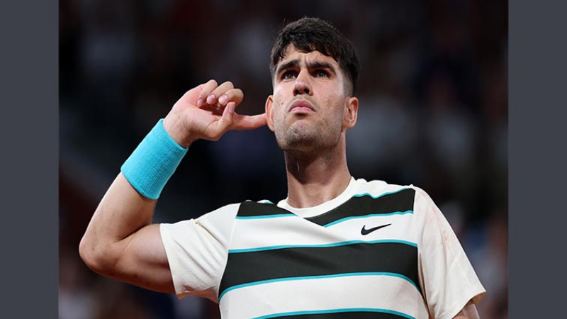 Alcaraz survives Dzumhur scare to reach Roland Garros fourth round